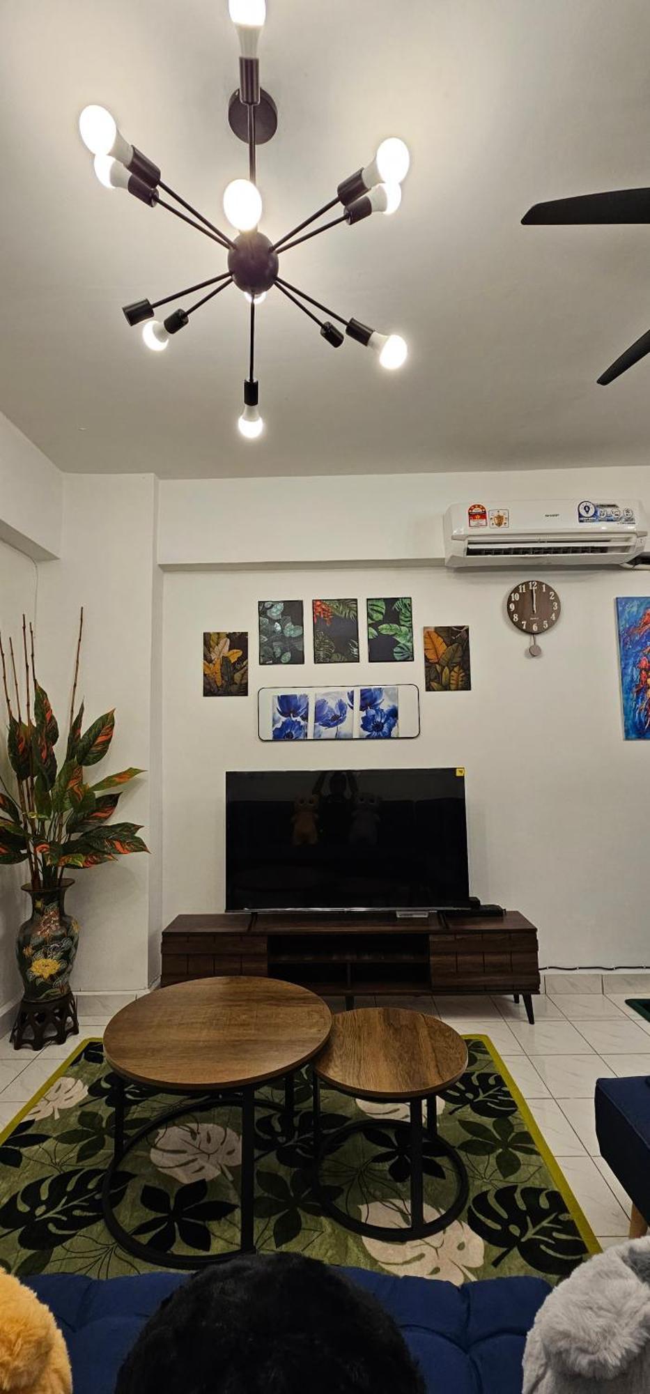 Mahligai View Near Masjid Shah Alam, Uitm Shah Alam, I-city, Stadium Shah Alam, Sacc, Pkns, Idcc, Msu, 17 Min Kuala Lumpur & Klang, Max 10 People, Free Food, Snooker, Pingpong, Indoor Games, Swimming Pool, Fast Wifi Apartment Shah Alam
