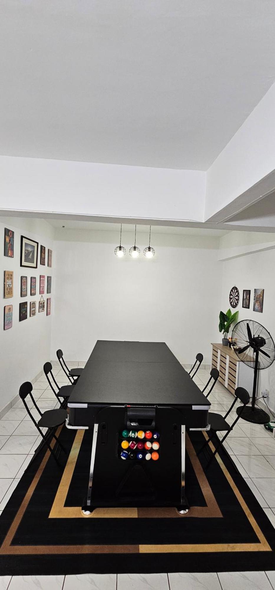 Mahligai View Near Masjid Shah Alam, Uitm Shah Alam, I-city, Stadium Shah Alam, Sacc, Pkns, Idcc, Msu, 17 Min Kuala Lumpur & Klang, Max 10 People, Free Food, Snooker, Pingpong, Indoor Games, Swimming Pool, Fast Wifi
