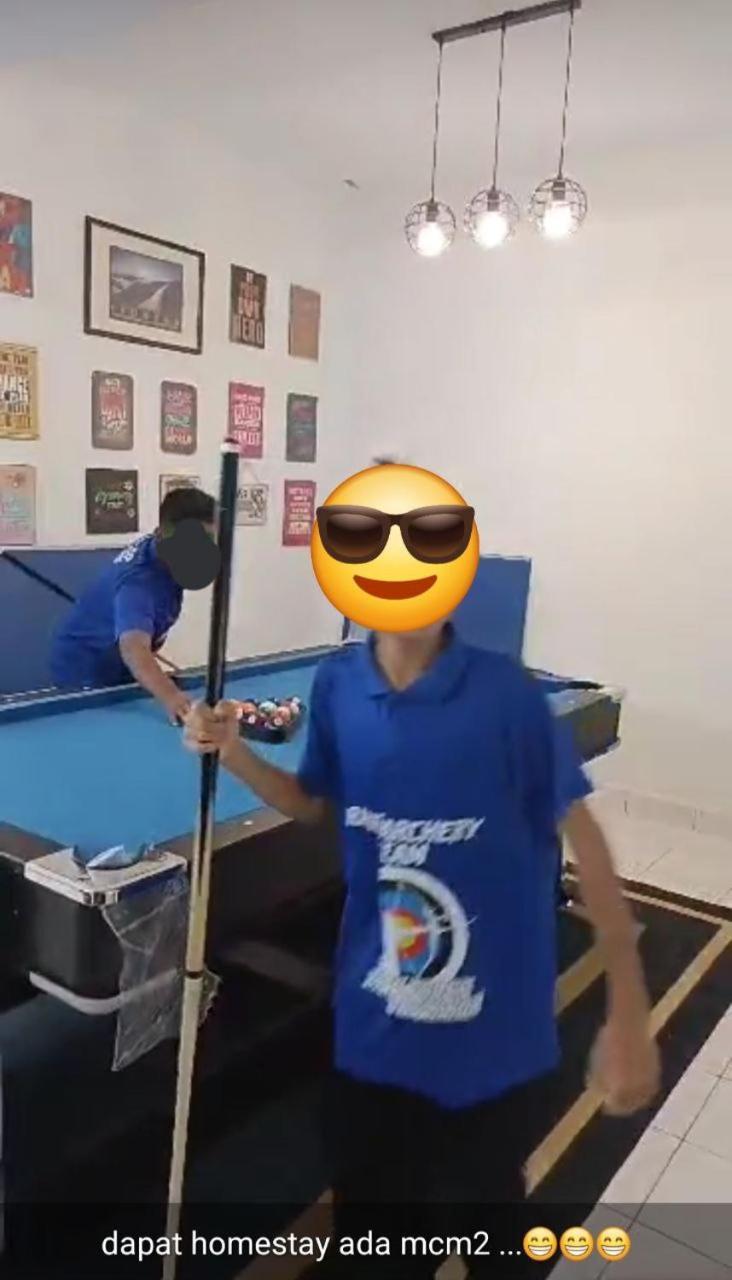 Mahligai View Near Masjid Shah Alam, Uitm Shah Alam, I-city, Stadium Shah Alam, Sacc, Pkns, Idcc, Msu, 17 Min Kuala Lumpur & Klang, Max 10 People, Free Food, Snooker, Pingpong, Indoor Games, Swimming Pool, Fast Wifi Apartment